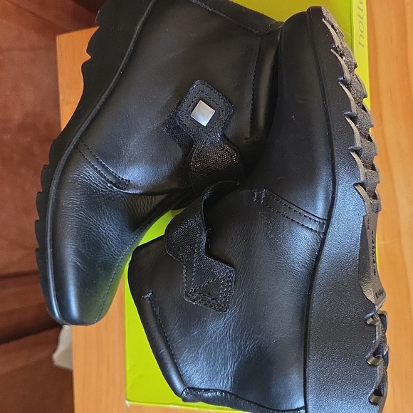 Hotter Tamara Black Leather Boots Made in England Women's Size 6.5 - Picture 2 of 10